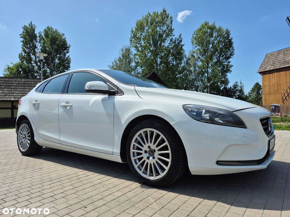 Volvo V40 D2 Momentum - 10