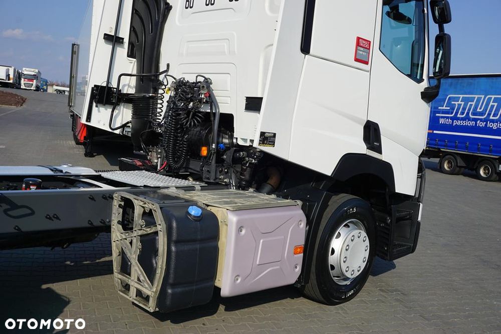 Renault T 460 / ACC / EURO 6 / SLEEPER CAB / RETARDER - 35