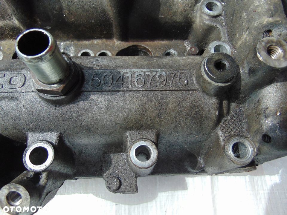 IVECO DAILY 2,3 pokrywa zaworów wałki 504167975 - 2
