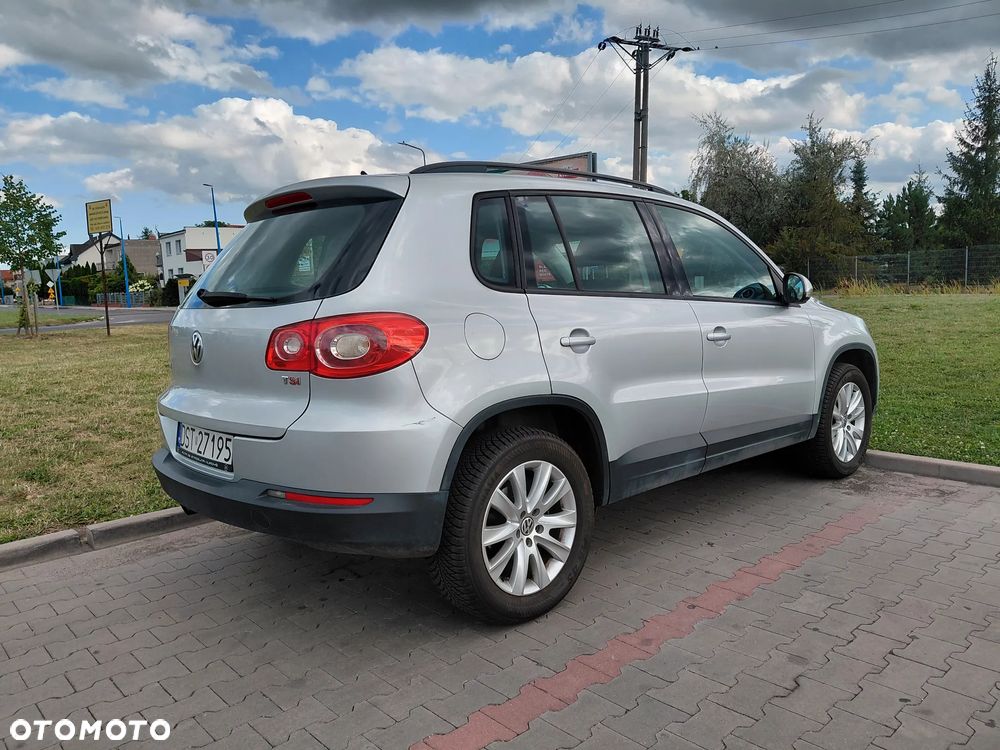Volkswagen Tiguan 1.4 TSI BlueMot Trend&Fun - 28