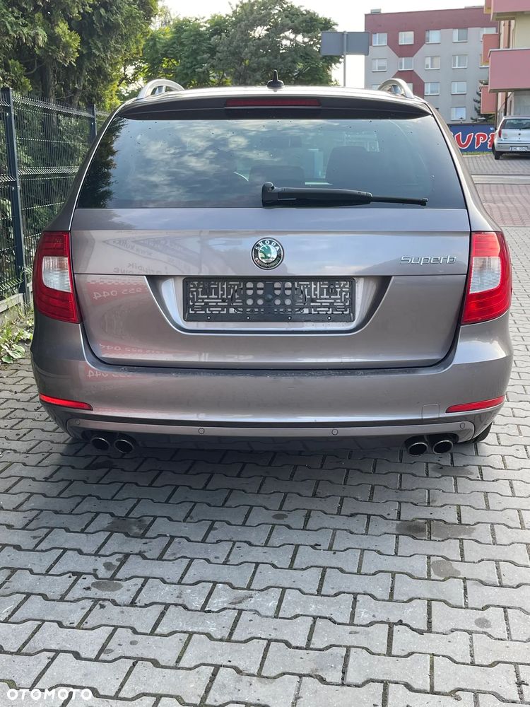 Skoda Superb 2.0 TSI DSG Exclusive - 6