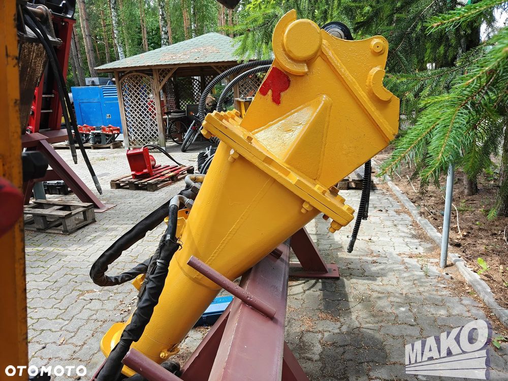 Młot hydrauliczny Montabert 400kg do koparki - 3