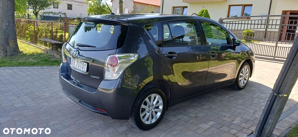 Toyota Verso 1.6 Active - 13