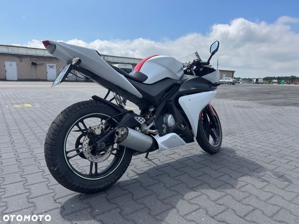 Yamaha YZF - 3