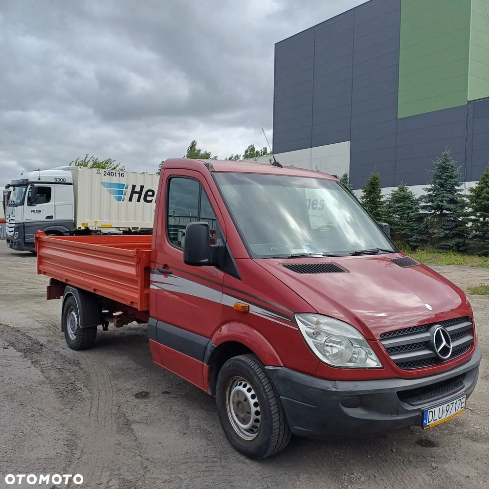 Mercedes-Benz Sprinter - 2