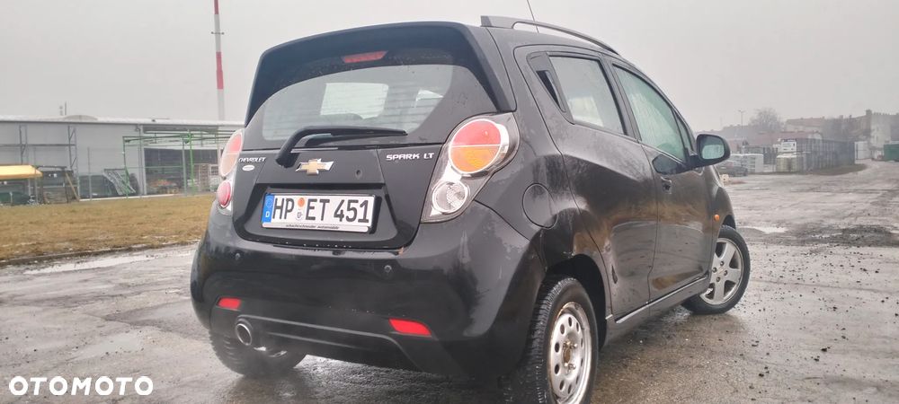 Chevrolet Spark - 17