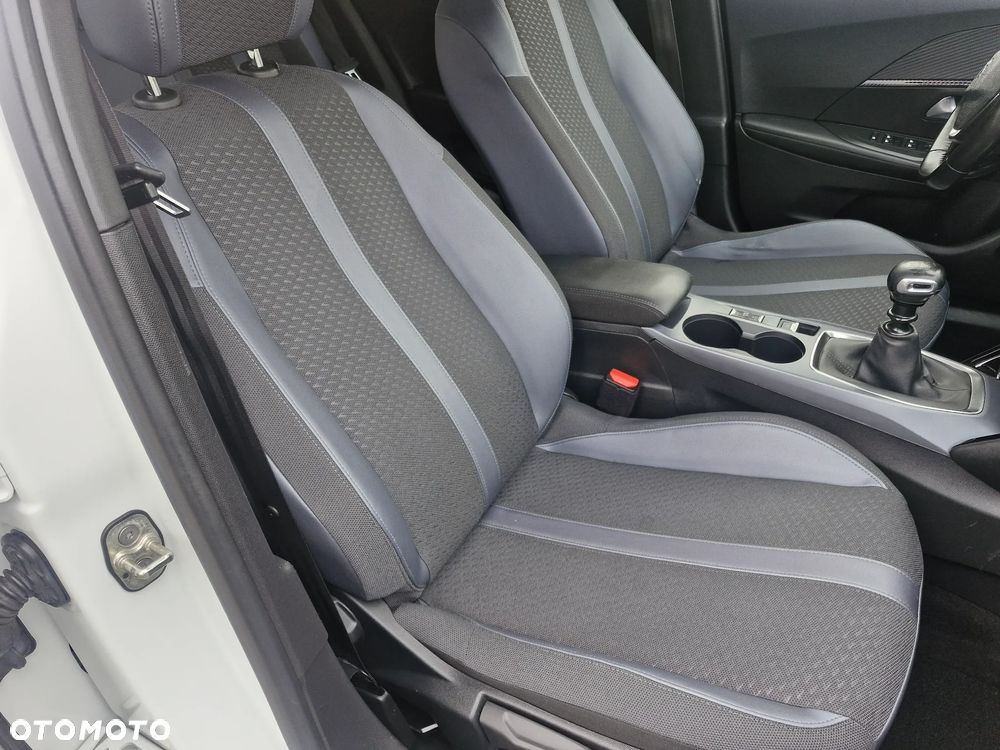 Peugeot 2008 BlueHDi 110 Allure Pack - 34