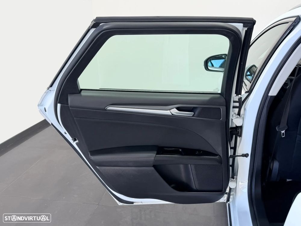 Ford Mondeo SW 1.5 TDCi Titanium - 35