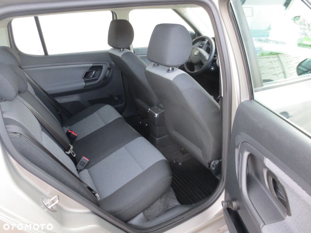 Skoda Fabia 1.2 12V Active - 11