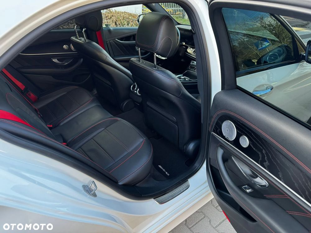 Mercedes-Benz Klasa E 43 AMG 4-Matic - 37