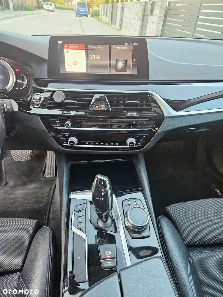 BMW Seria 5 520d Sport Line sport - 19