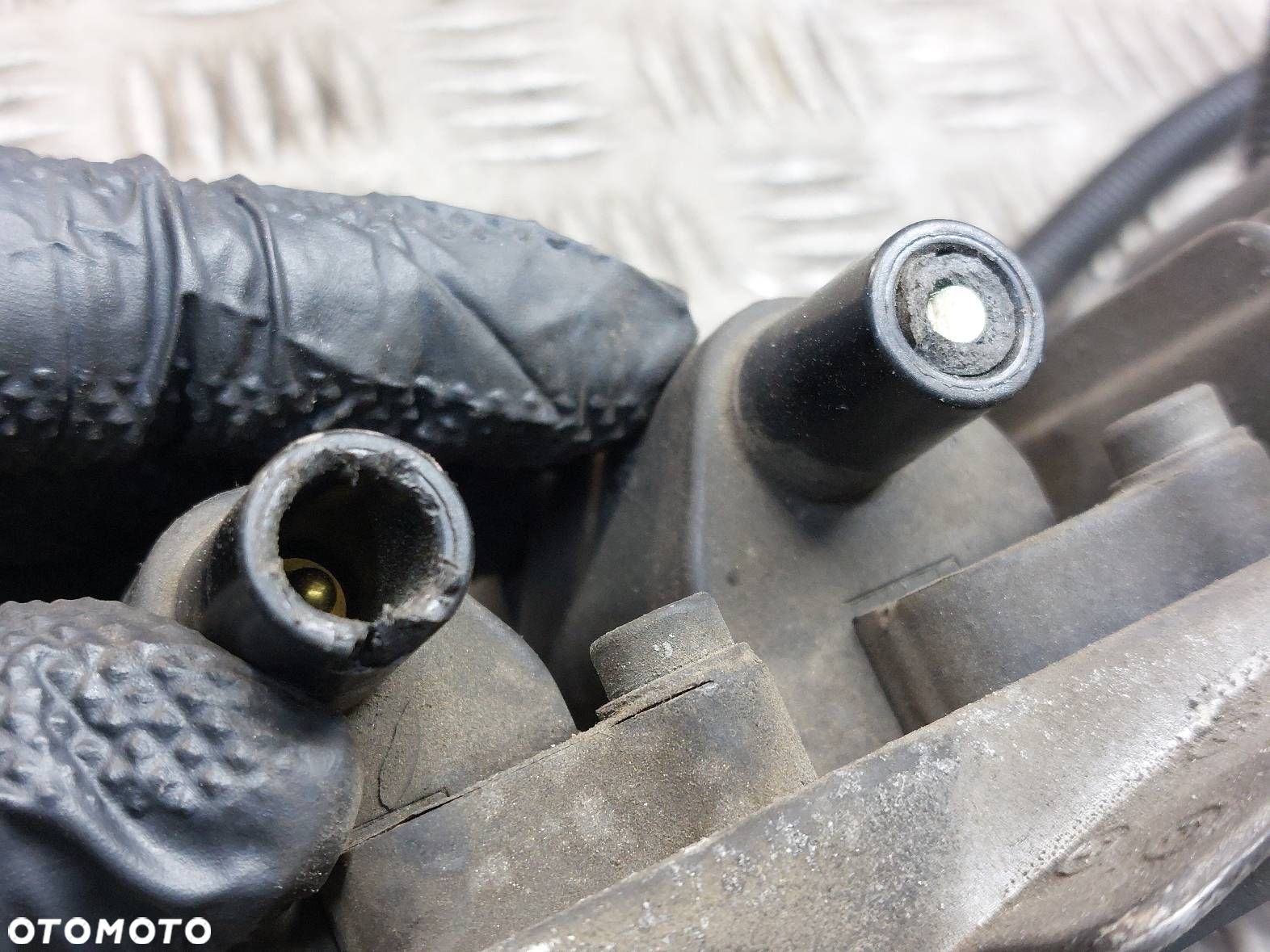 CEWKA ZAPŁONOWA AUDI A6 C5 2.4 V6 078905104 - 2
