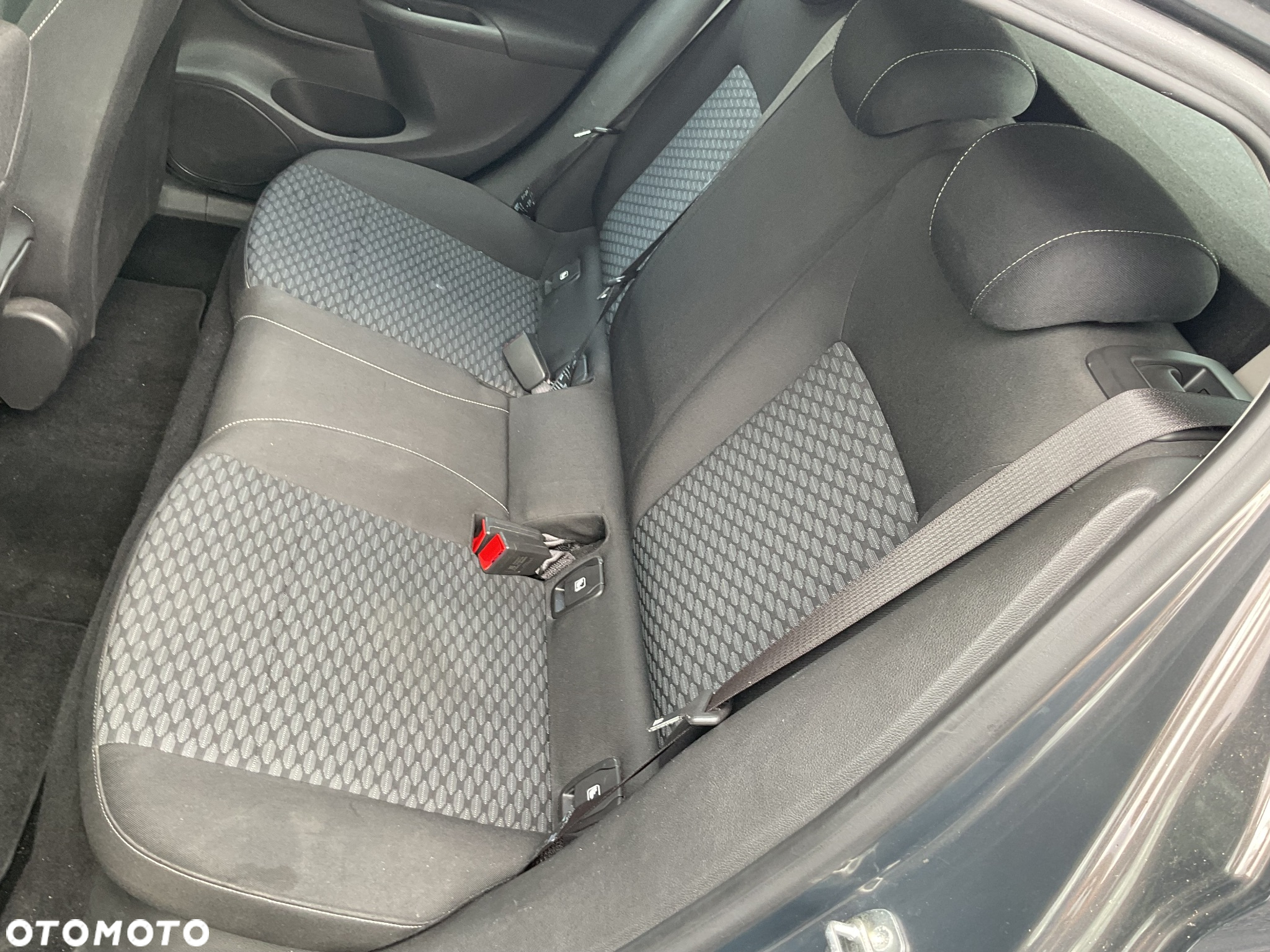 Opel Astra 1.4 Turbo Edition - 7