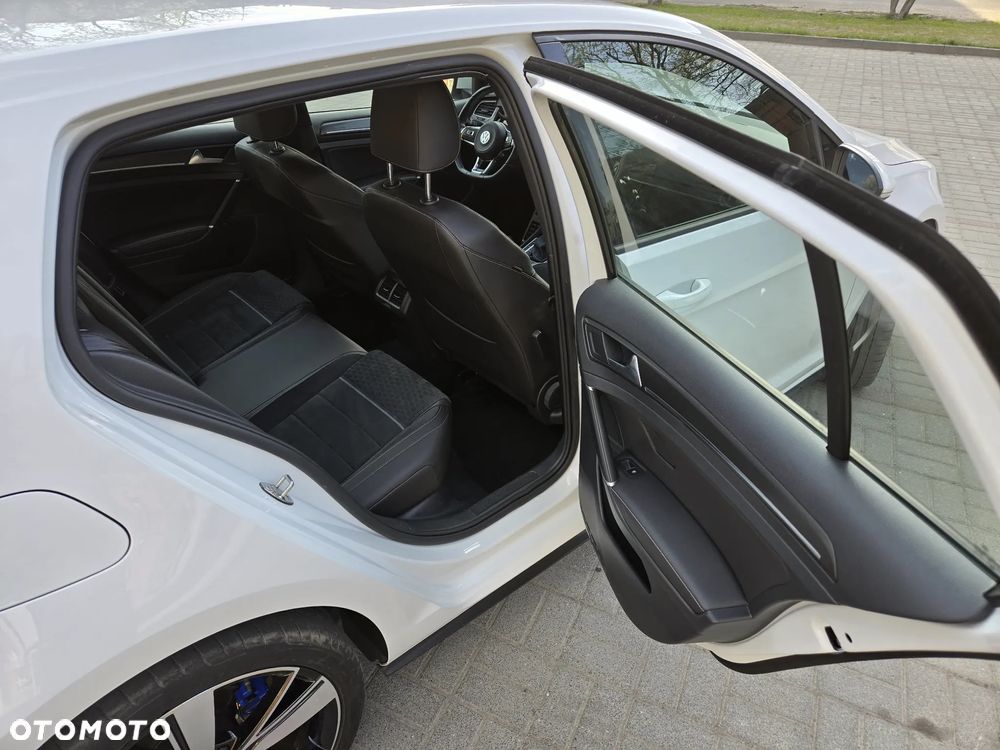 Volkswagen Golf - 19