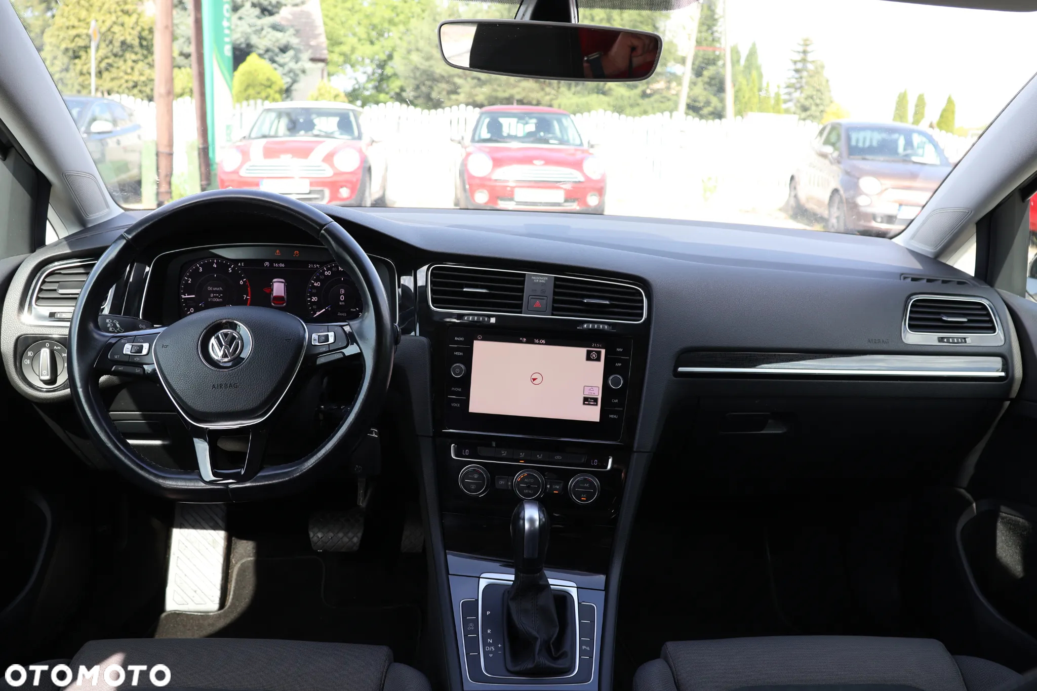 Volkswagen Golf 1.5 eTSI OPF DSG Style - 5