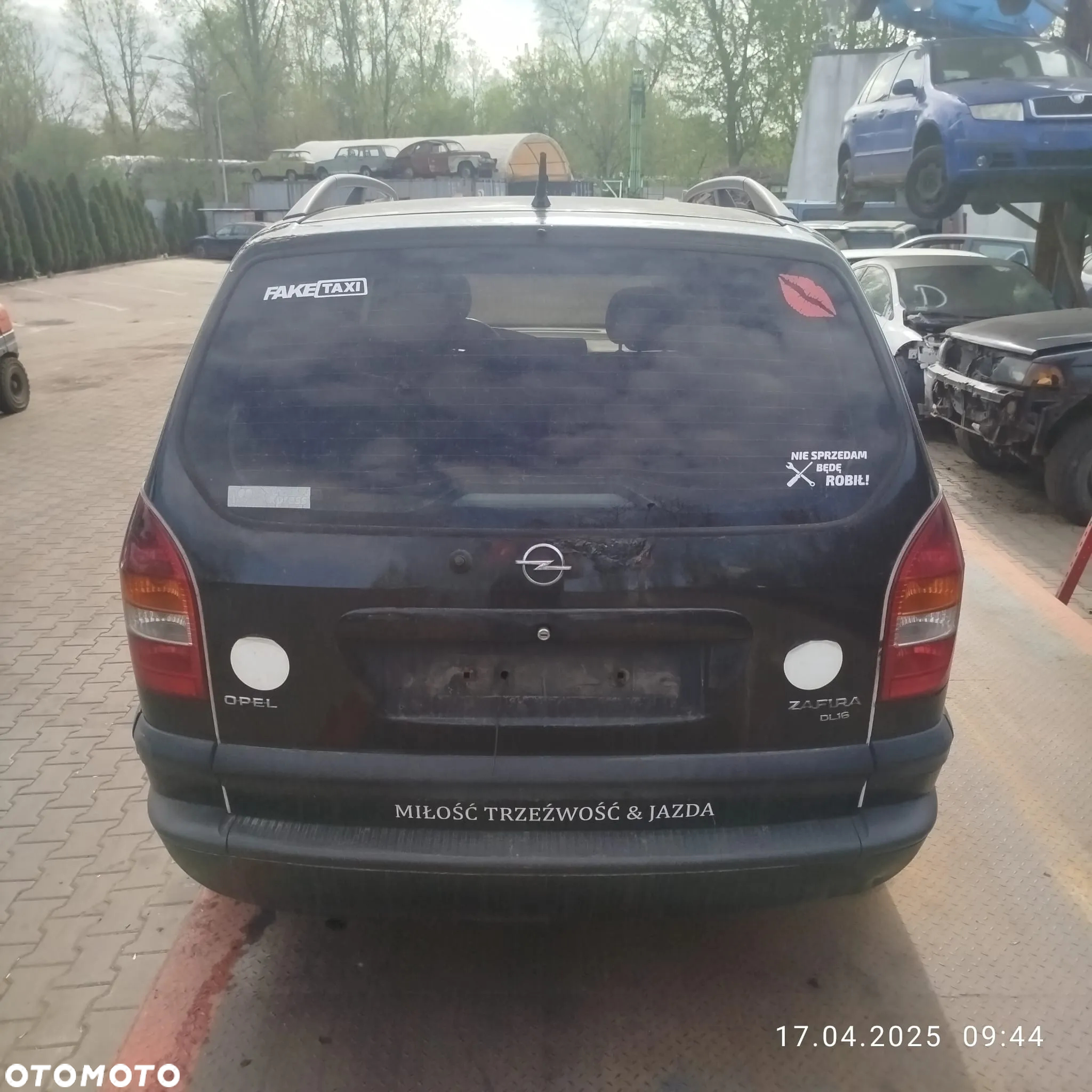 Opel Zafira A na części . - 12