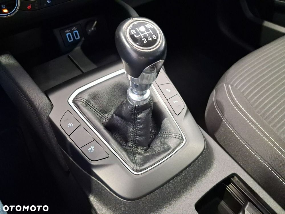 Ford Kuga 1.5 EcoBoost TITANIUM - 34