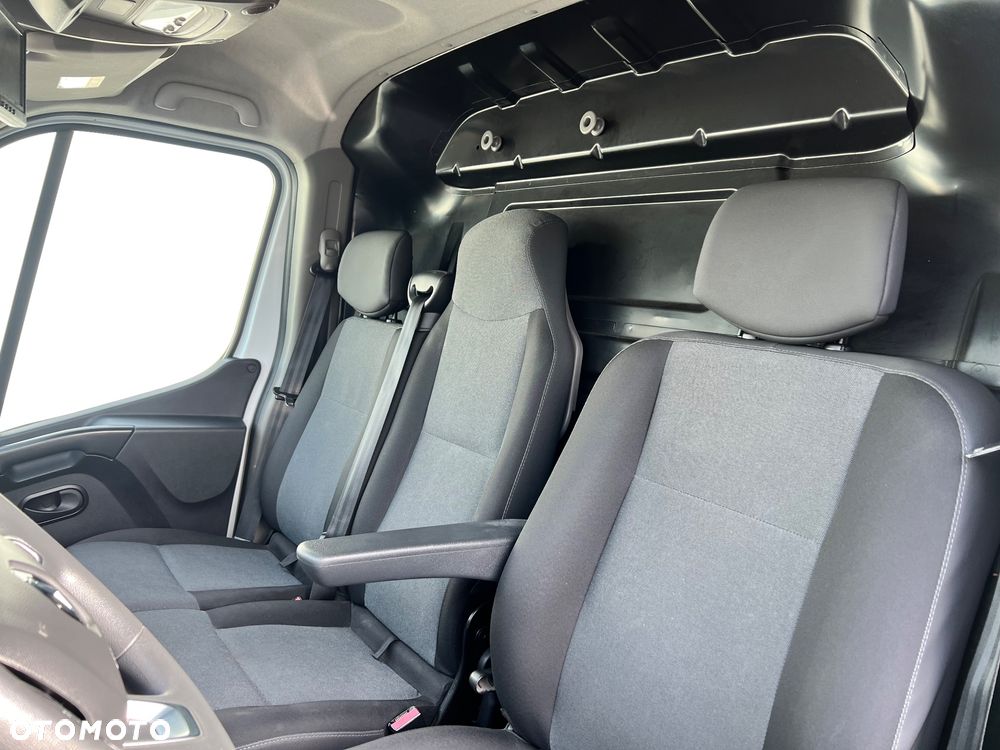 Renault Master L3H2 2.3 DCI 150KM 2019r - 27