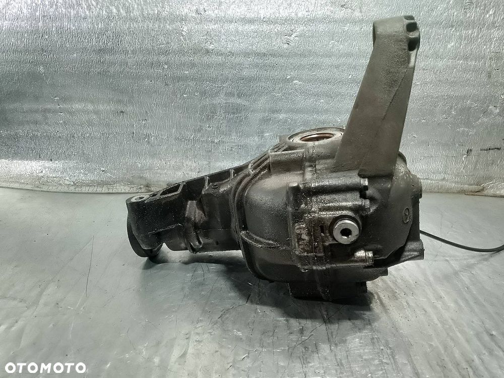 DYFERENCJAŁ PRZÓD MERCEDES-BENZ ML W163 4460310010  4460310009 2.7 CDTI - 2