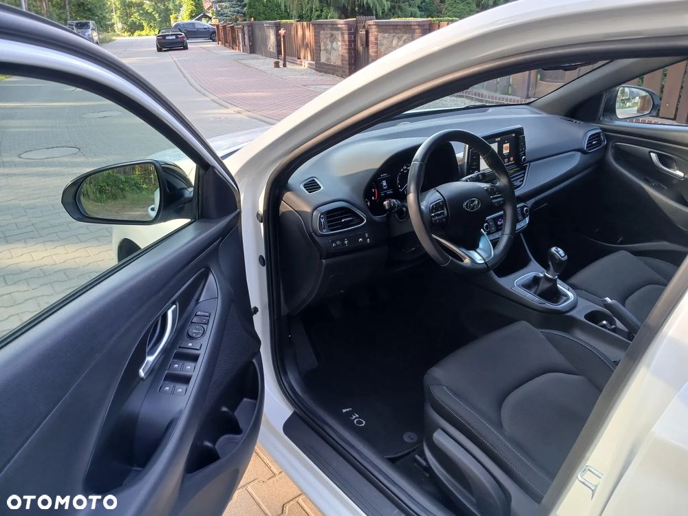 Hyundai i30 1.0 T-GDI Premium - 11