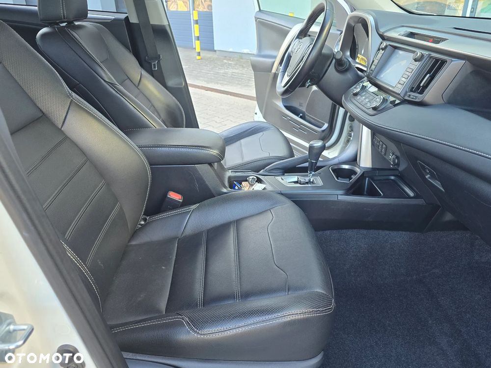 Toyota RAV4 Hybrid Prestige 4x2 - 23
