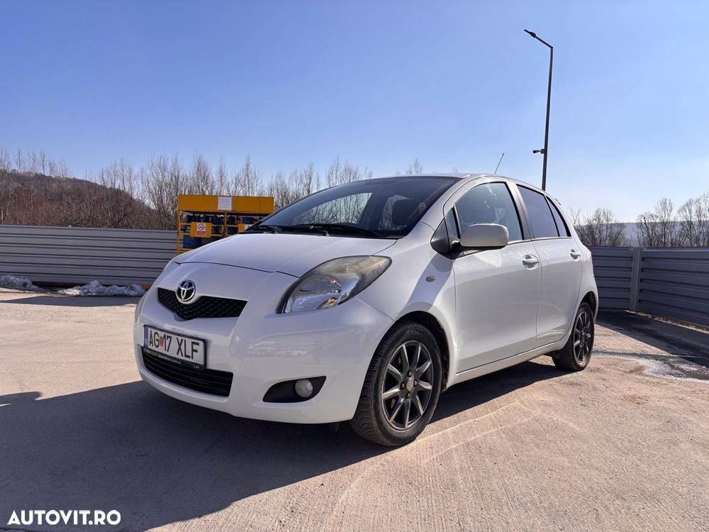 Toyota Yaris 1.33 VVT-i Sol - 1