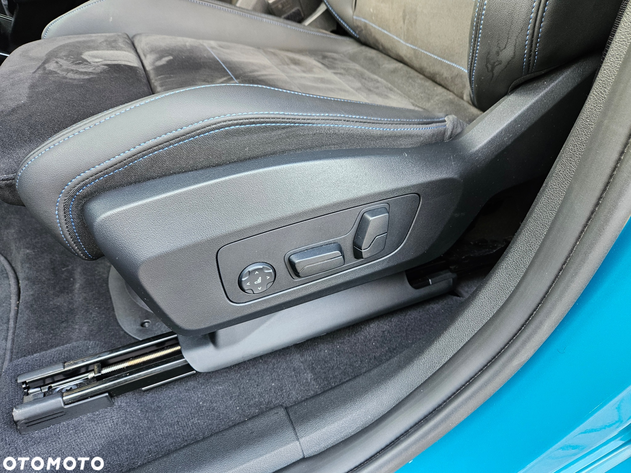 BMW iX xDrive40 76.6kWh Signature - 11
