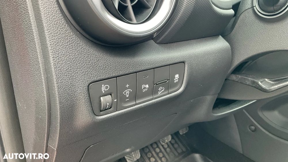 Hyundai KONA - 29