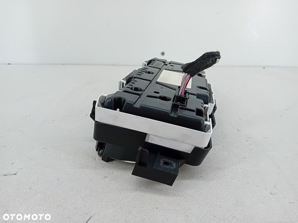 LICZNIK RENAULT CAPTUR 248108772R VPDRRF-10849-DJ 0.9 TCE - 5