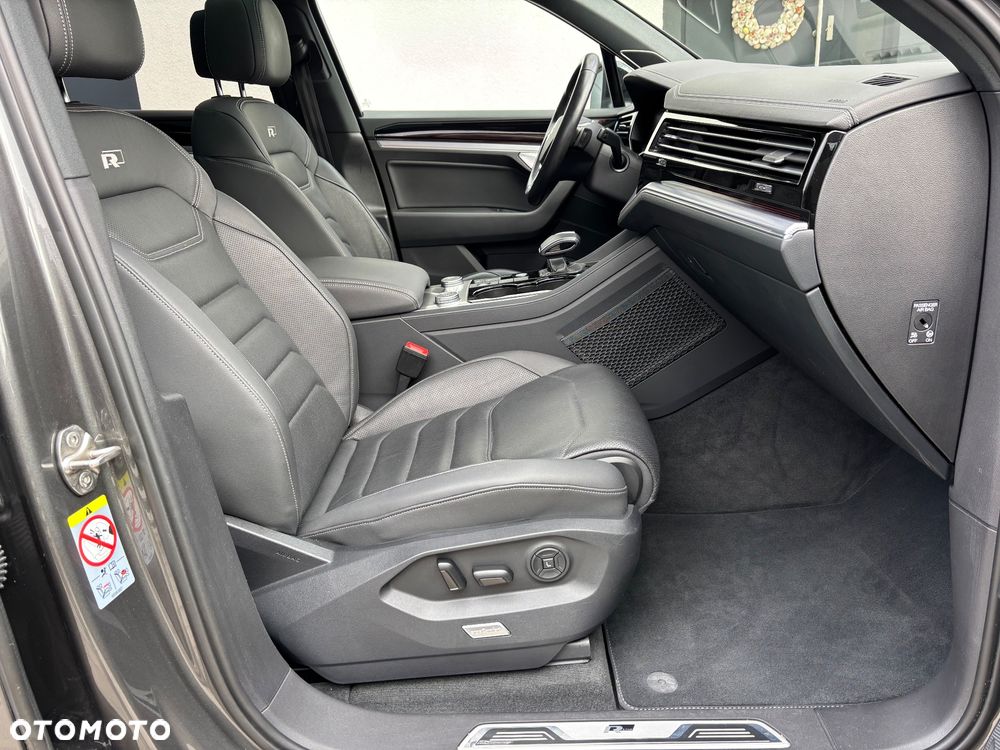 Volkswagen Touareg 4.0 V8 TDI SCR 4Mot R-Line - 34
