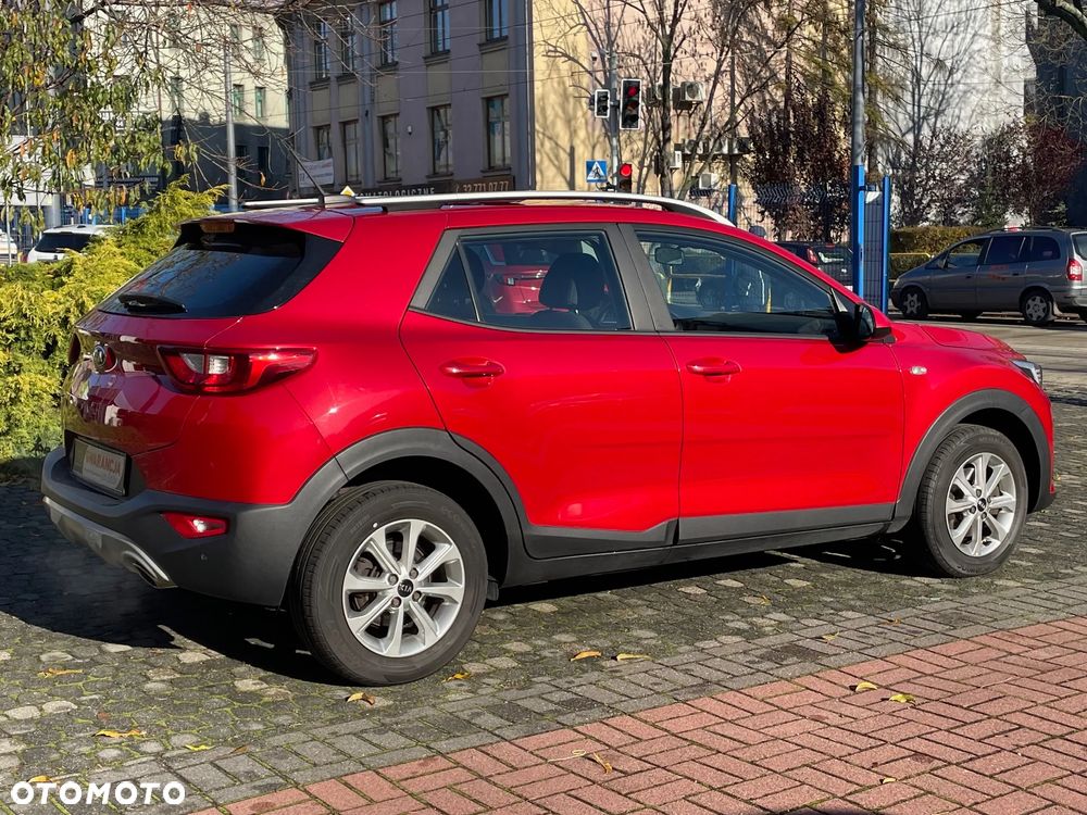 Kia Stonic 1.2 L - 6