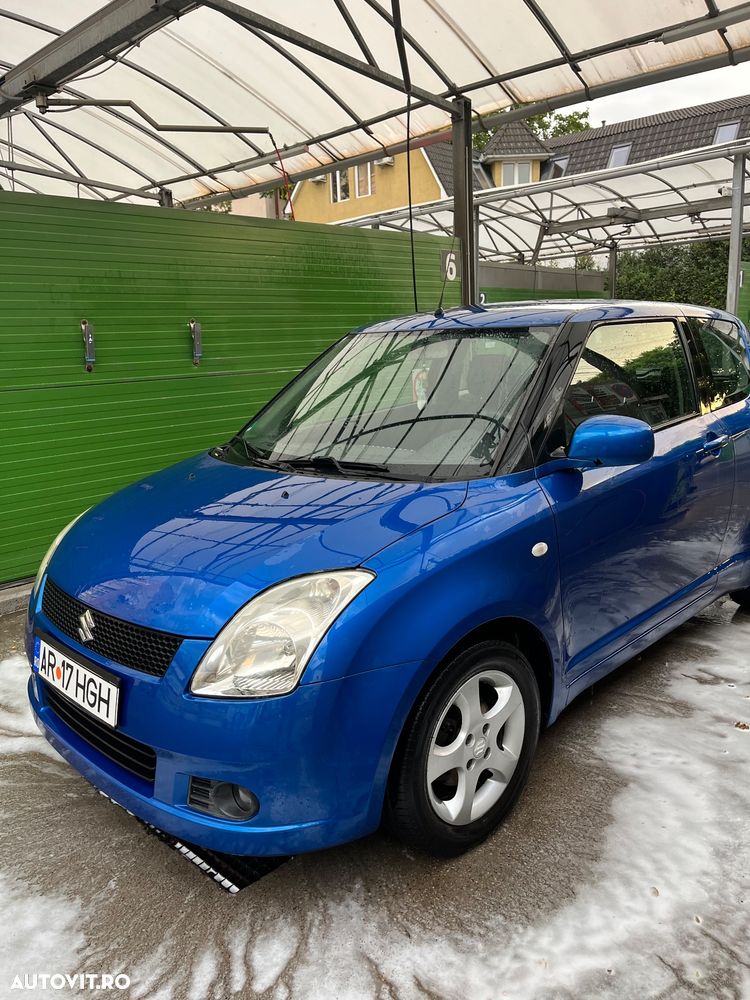 Suzuki Swift 1.3 GLX - 2