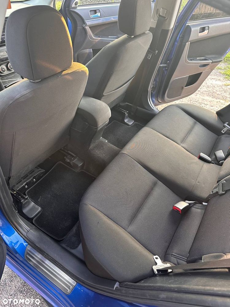 Mitsubishi Lancer 1.8 Invite LPG - 12