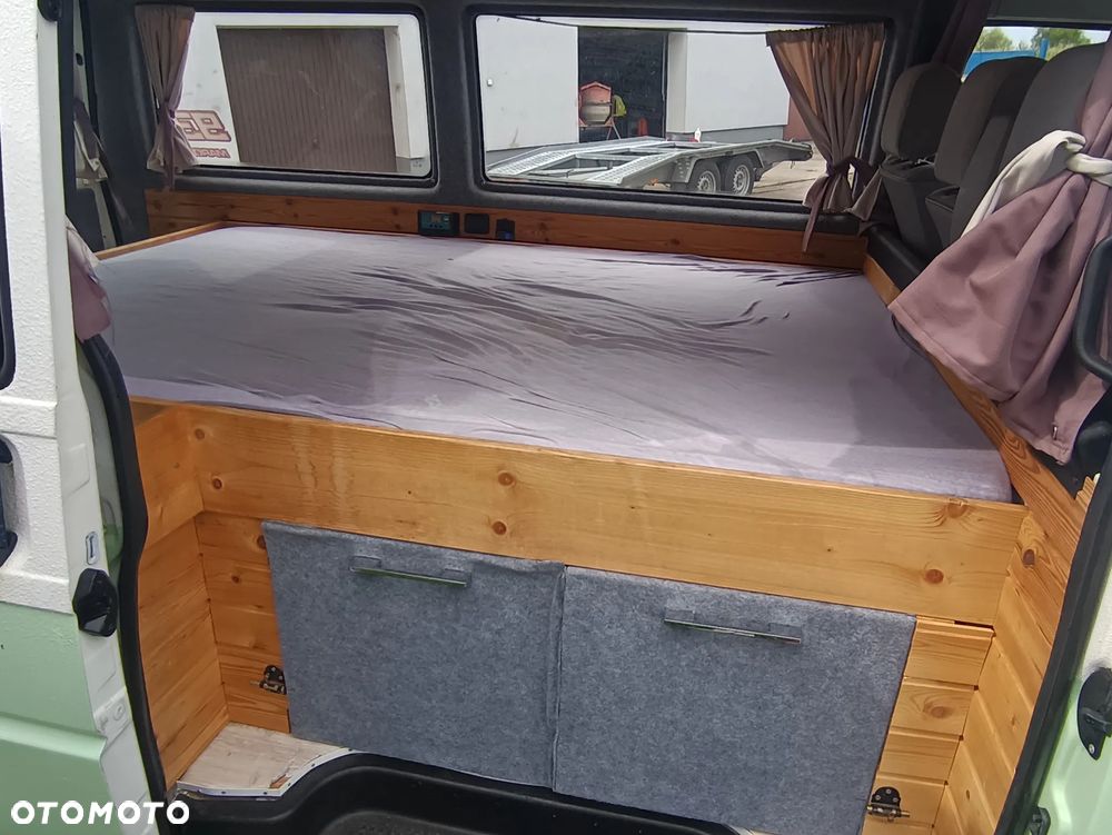 Volkswagen Transporter T4 TD - 14