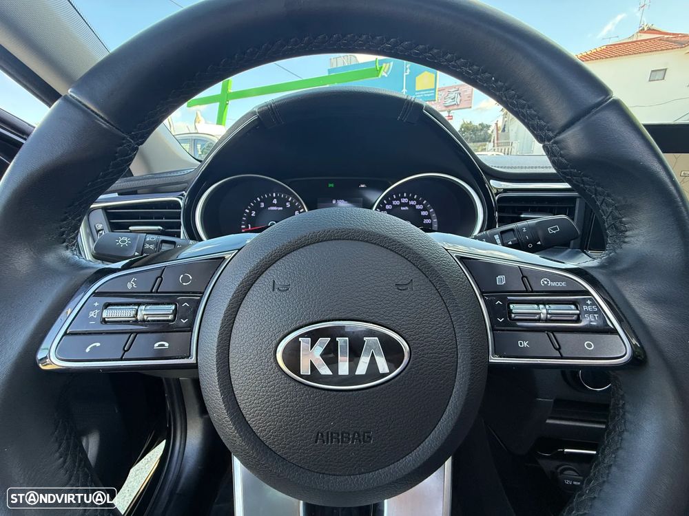 Kia Ceed SW 1.4 T-GDI DCT OPF Platinum Edition - 32