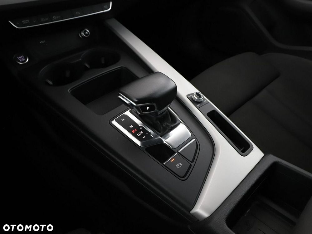 Audi A4 Limousine 40 TFSI S tronic advanced - 29