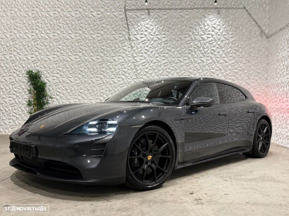 Porsche Taycan - 1