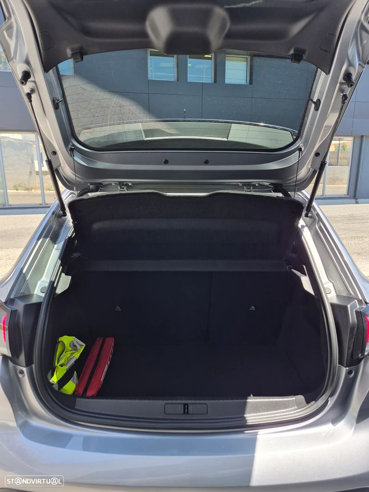 Peugeot 208 1.2 PureTech Allure - 21