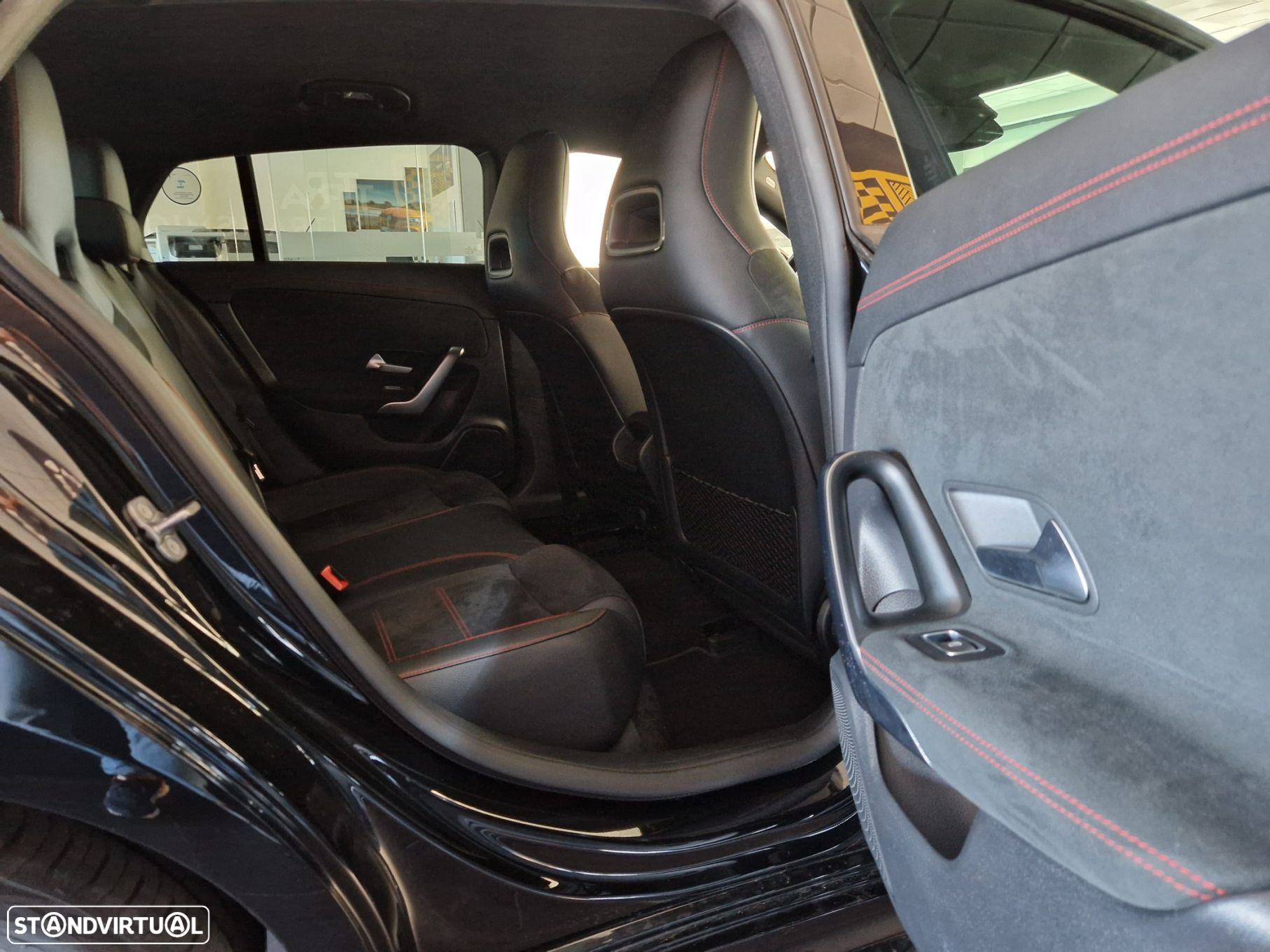 Mercedes-Benz CLA 200 Shooting Brake AMG Line Aut. - 19