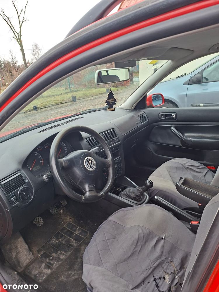 Volkswagen Golf 1.6 - 5