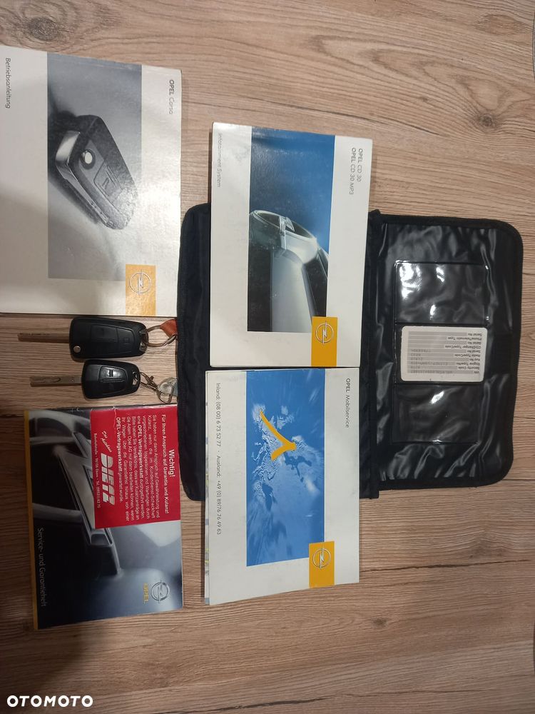 Opel Corsa - 10