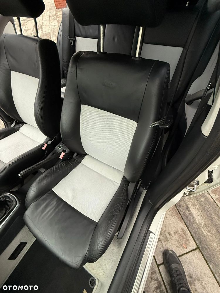 Skoda Octavia 1.8 T RS - 15