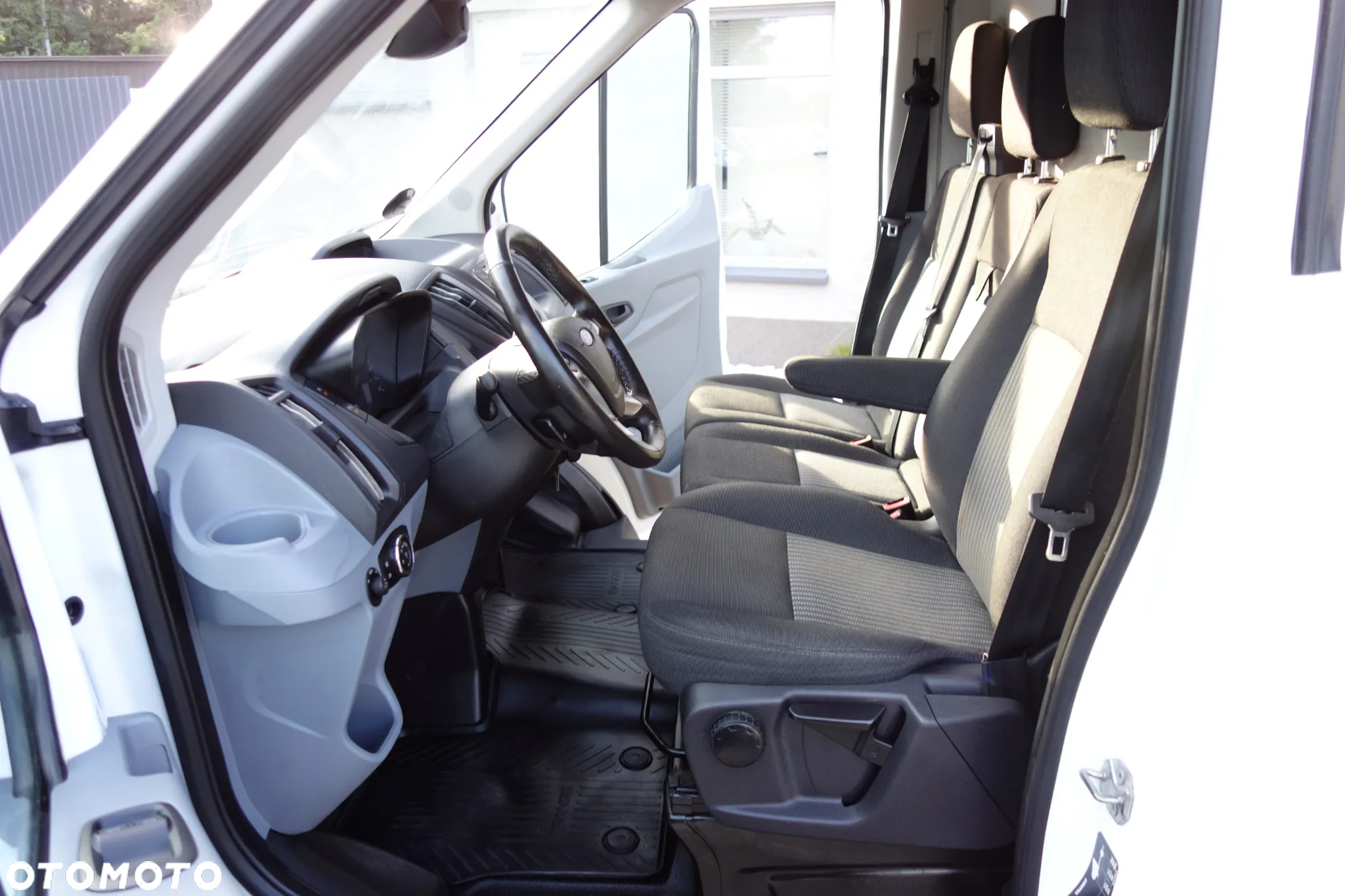Ford Transit L3H2  Ecoblue 130 KM  Klima Webasto - 25