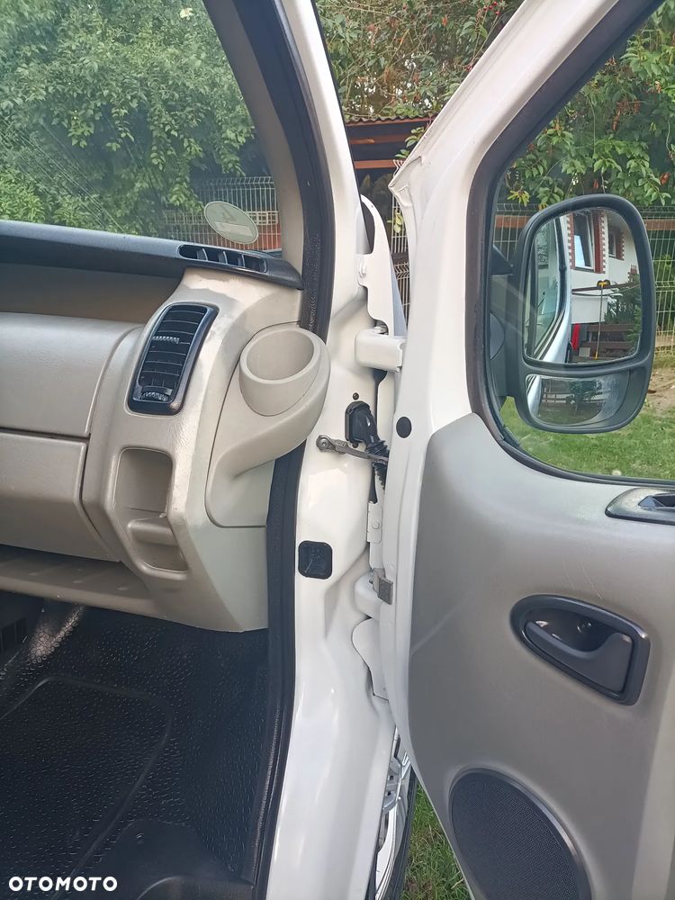 Renault Trafic - 20