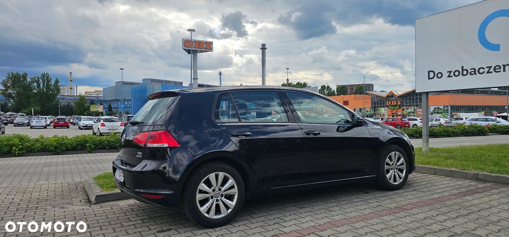 Volkswagen Golf - 2
