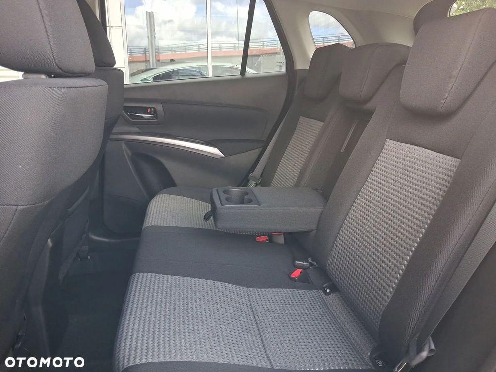 Suzuki SX4 S-Cross - 29