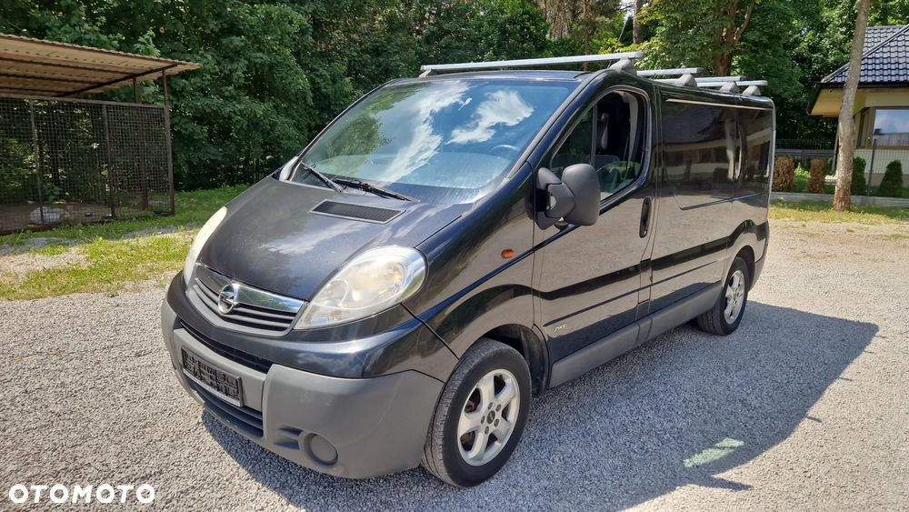 Opel Vivaro - 1