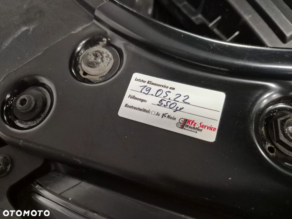 Volkswagen Caddy Comfortline BMT - 9