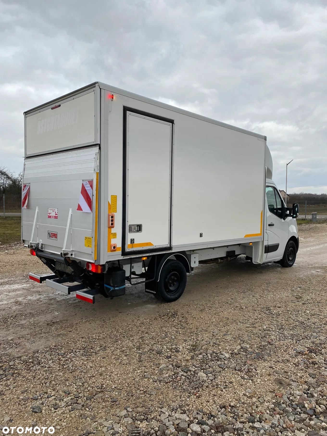 Nissan NV 400 - 3