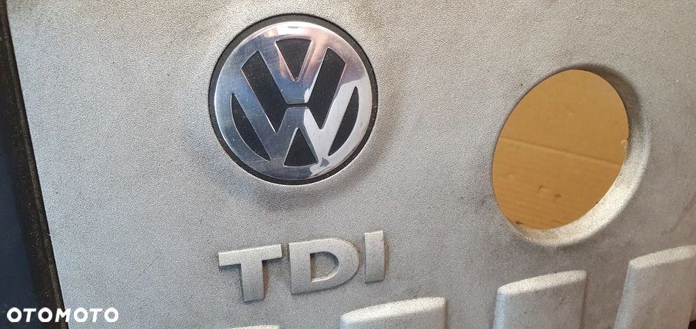 Pokrywa osłona silnika VW Passat B6 2.0 TDI 03G103925BP - 8